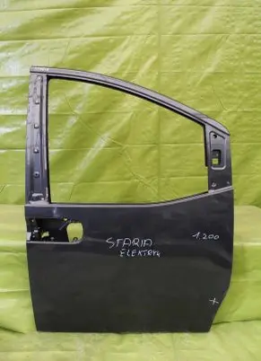 Hyundai Staria Front door 000259