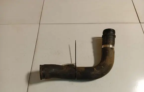Opel Insignia A Intercooler hose/pipe