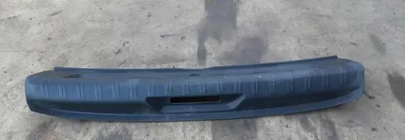 Trunk/boot sill cover protection