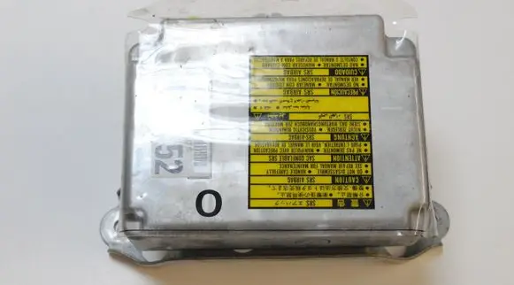 Lexus RX 330 - 350 - 400H Airbag control unit/module 8917048060