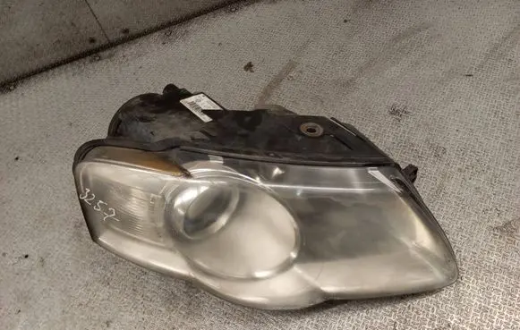 Volkswagen PASSAT B6 Headlight/headlamp 3C0941006J