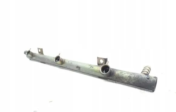Porsche 911 997 Fuel main line pipe