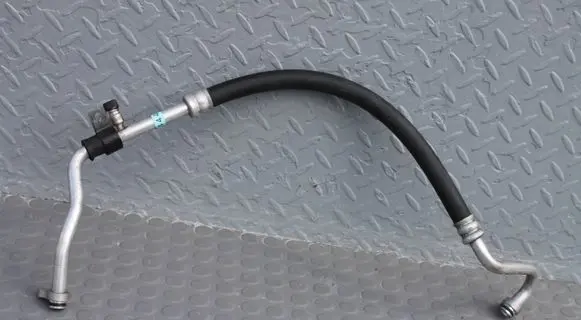 Air conditioning (A/C) pipe/hose