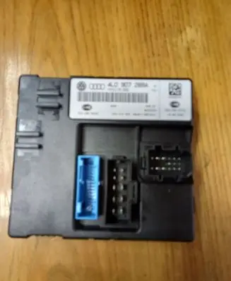 Audi Q7 4L Comfort/convenience module 4L0907289A
