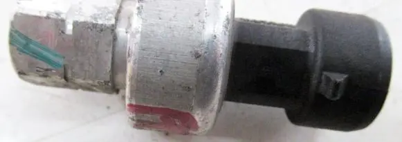 Opel Astra J Air conditioning (A/C) pressure sensor 13587668