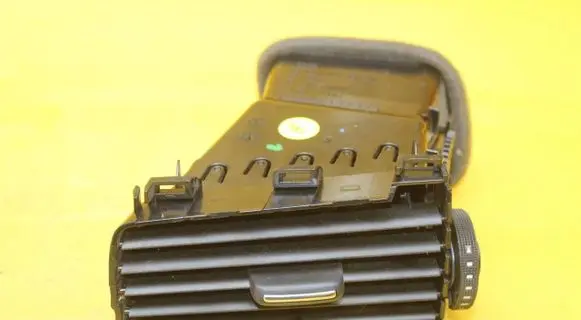 Dashboard side air vent grill/cover trim