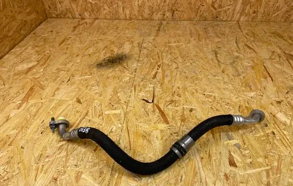 Volvo S90, V90 Air conditioning (A/C) pipe/hose 32226905
