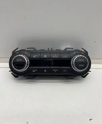 Mercedes-Benz Vito Viano W447 Climate control unit A4479004518 5HB01164631