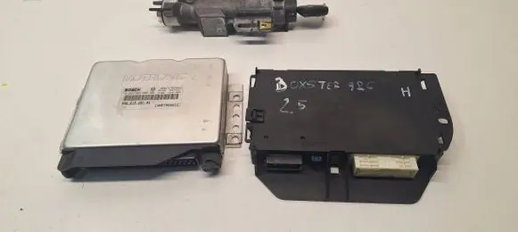 Porsche Boxster 986 Engine ECU kit and lock set 99661826004