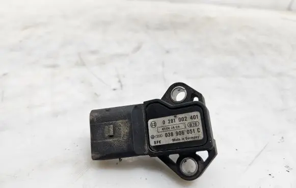 Audi A4 S4 B8 8K Airbag deployment crash/impact sensor 038906051C