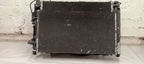 Land Rover Discovery Sport Coolant radiator GJ328005CB GJ328C607BB
