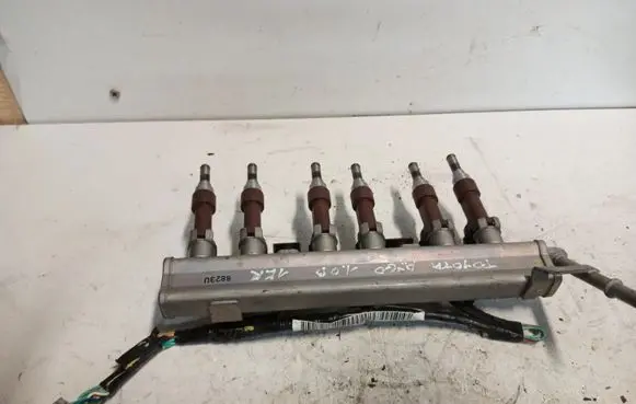Toyota Aygo AB40 Fuel injector supply line/pipe 23250-00040