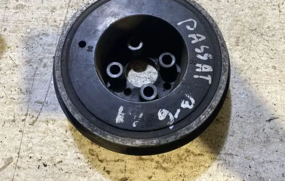 Volkswagen PASSAT B6 Crankshaft pulley