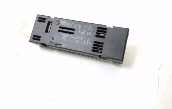 Mercedes-Benz GLA W156 X156 Aerial antenna amplifier A1568200089