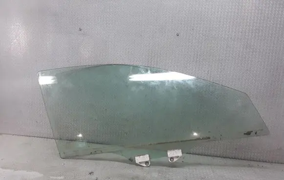 Honda Accord Front door window glass four-door