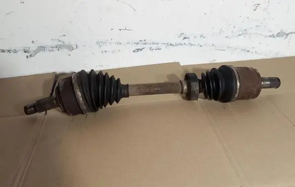 Honda CR-V Front driveshaft