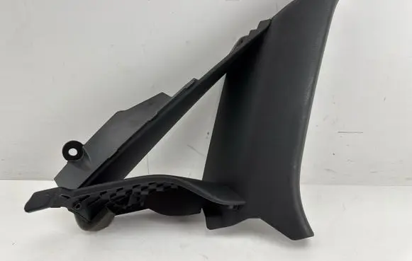 Audi A3 S3 8V (C) pillar trim 8V5867287