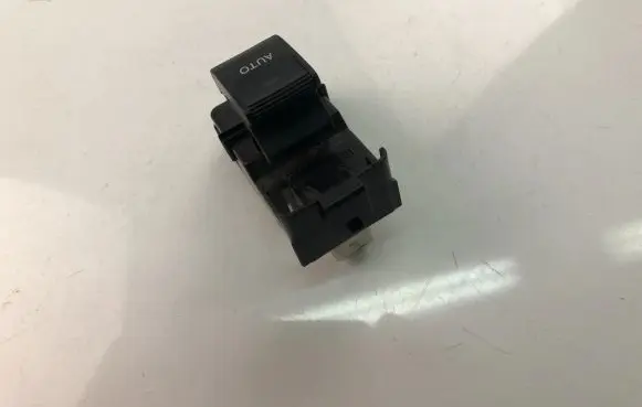Toyota Auris 150 Other switches/knobs/shifts 192801