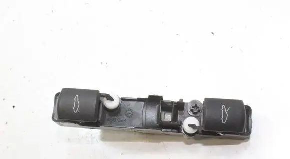 Porsche Boxster 987 Tailgate/boot open switch button 99761310502