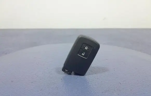 Toyota Auris E180 Ignition lock MR6302