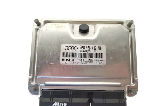 Audi A4 S4 B6 8E 8H Engine control unit/module 038906019FN 0281010669