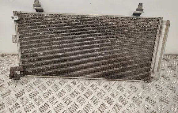 Subaru Legacy A/C cooling radiator (condenser)