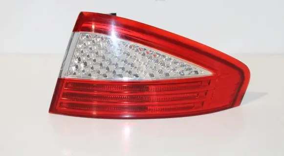 Ford Mondeo MK IV Rear/tail lights 7S7113404A