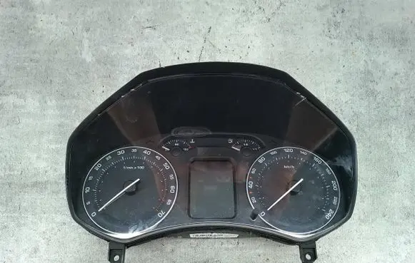 Skoda Octavia Mk2 (1Z) Speedometer (instrument cluster) 1Z0920842B