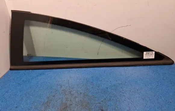 Opel Astra H Rear side window