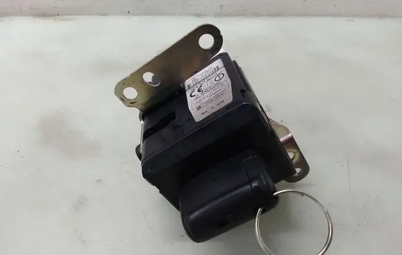 Toyota Corolla Verso E121 Ignition lock 626399000