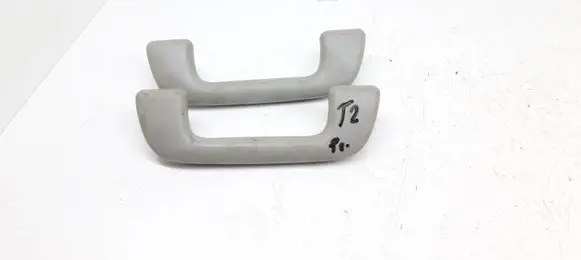 Toyota Avensis T270 Front interior roof grab handle L1020374