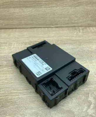 Nissan Qashqai Door control unit/module 284B2JD02B 5WK48812 38AD1
