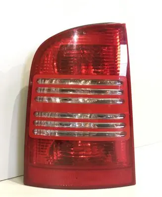 Skoda Octavia Mk1 (1U) Rear/tail lights 1U9945095 1U9945111