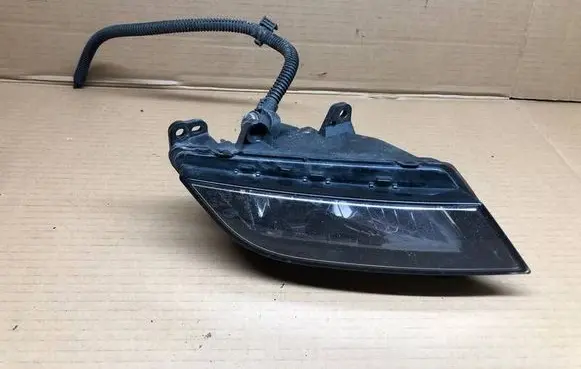 Seat Leon (5F) Front fog light 6J9941701A 011077010000979