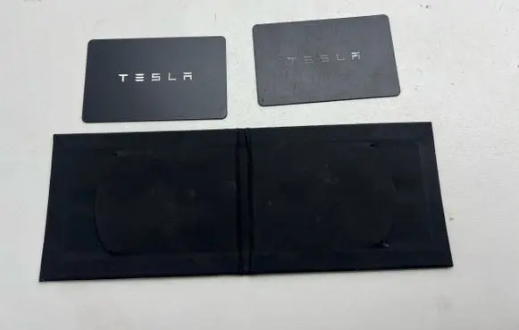 Tesla Model Y Ignition key/card 