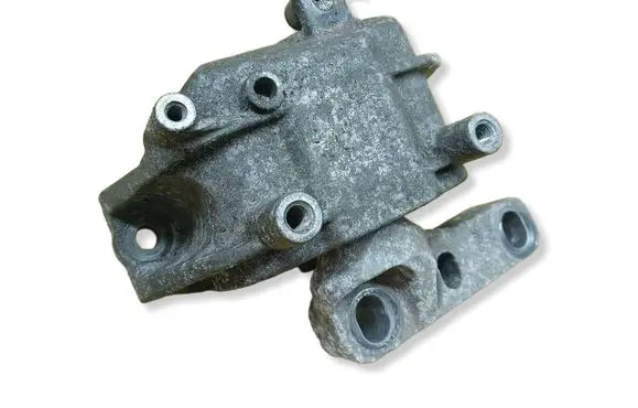 Audi A3 S3 8P Engine mount bracket 1K0199262CE