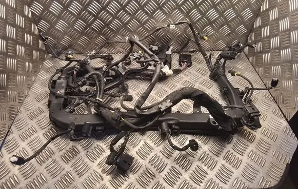 Mercedes-Benz E W212 Engine installation wiring loom A6511592525 A6511594425 6511500886