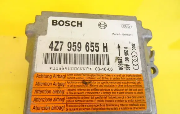 Audi A6 S6 C5 4B Airbag control unit/module 4Z7959655H