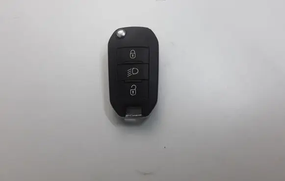 Peugeot 2008 I Ignition key/card 1608504380