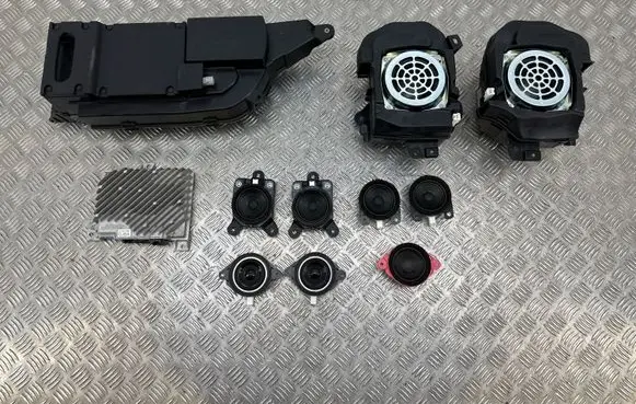 Mazda MX-30 Audio system kit BOSE