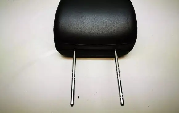 KIA Sportage Front seat headrest 