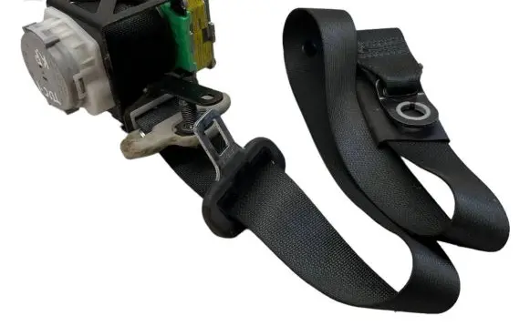 Toyota Urban Cruiser (XP110) Front seatbelt 0438118