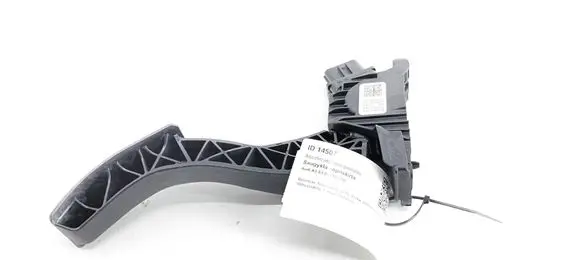 Audi A3 S3 8V Accelerator throttle pedal 5q1723503f