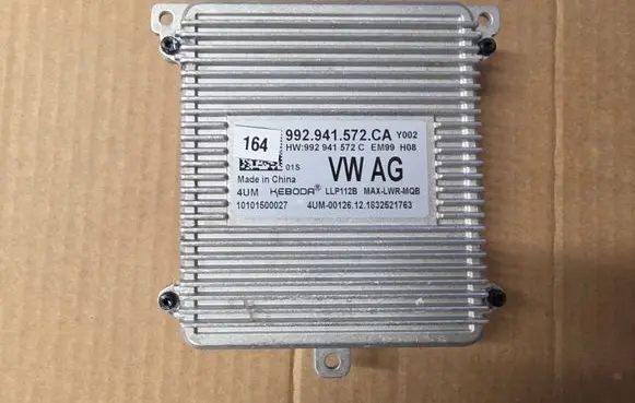 Volkswagen PASSAT B8 LED ballast control module 992941572CA