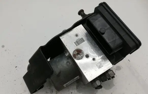 Jeep Grand Cherokee ABS Pump P68241677AC 68241677AC W2HI053517039