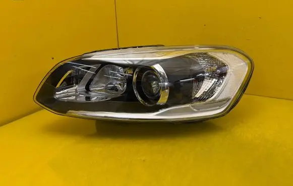Volvo XC60 Headlight/headlamp 31420257