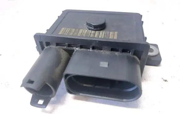 BMW 5 GT F07 Glow plug pre-heat relay 780015605