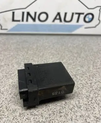 BMW 3 E46 Glow plug pre-heat relay 2246919