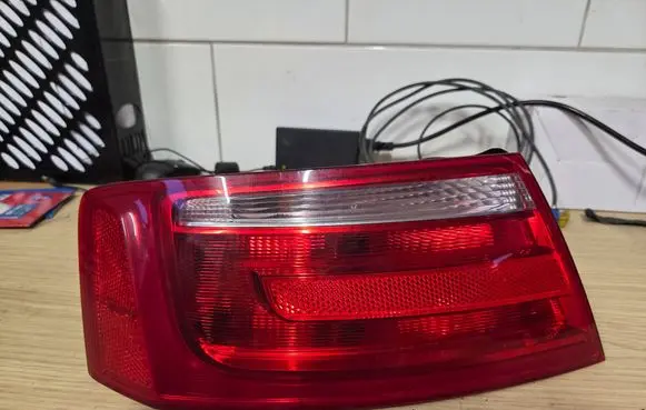 Audi A5 8T 8F Rear/tail lights 8T8945095E AU484PA
