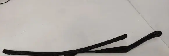 Mercedes-Benz E W212 Front wiper blade arm A2128201544 2128201544